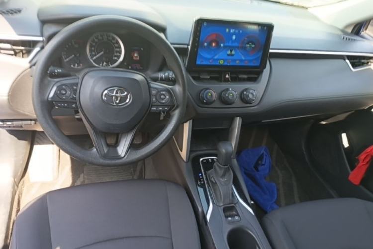Used Toyota Corolla Cross 2022 2.0L Pioneer Edition Center Console