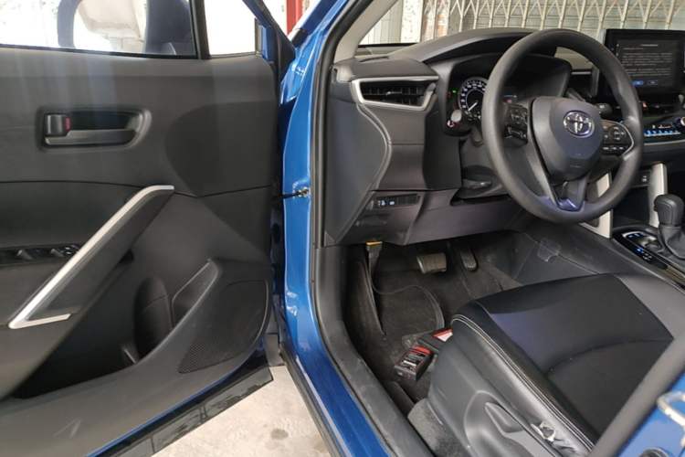 Used Toyota Corolla Cross 2022 2.0L Elite Edition Driver Seat