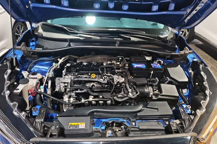 Used Toyota Corolla Cross 2022 2.0L Elite Edition Engine Bay