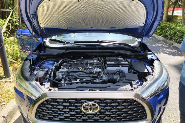 Used Toyota Corolla Cross 2022 2.0L Luxury Edition Engine Bay