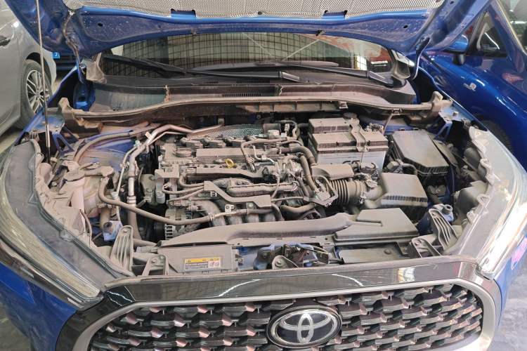 Used Toyota Corolla Cross 2022 2.0L Luxury Edition Engine Bay
