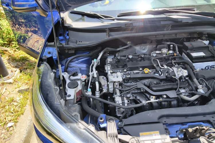 Used Toyota Corolla Cross 2022 2.0L Luxury Edition Engine Bay Right