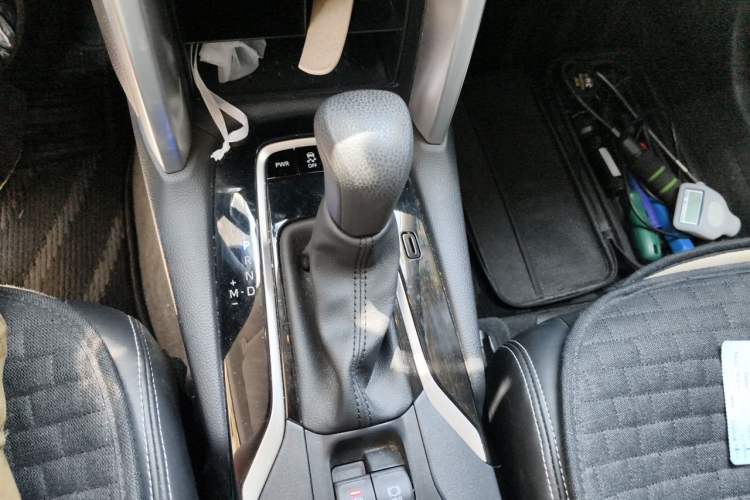 Used Toyota Corolla Cross 2022 2.0L Luxury Edition Gear Lever