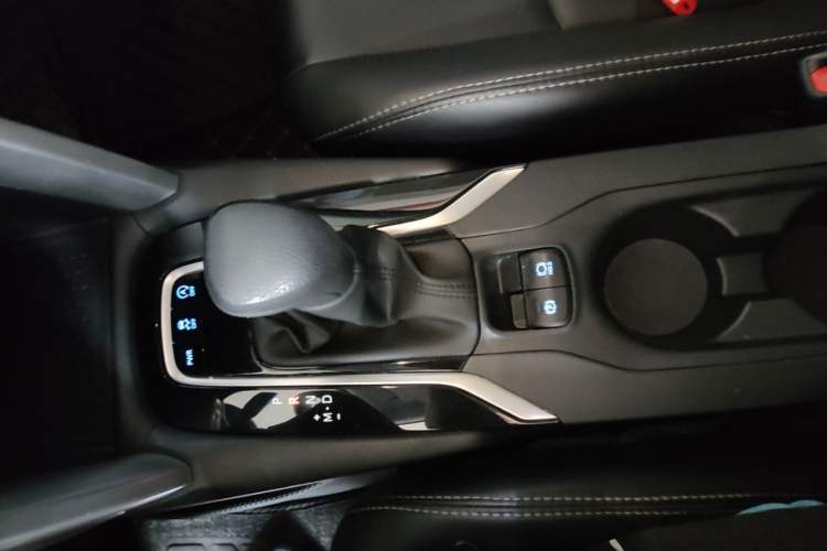 Used Toyota Corolla Cross 2022 2.0L Elite Edition Gear Lever