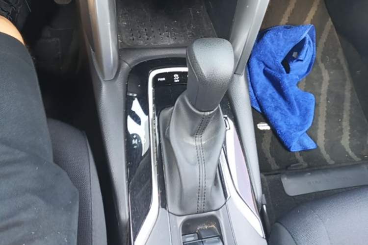 Used Toyota Corolla Cross 2022 2.0L Pioneer Edition Gear Lever