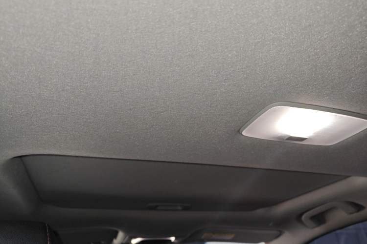 Used Toyota Corolla Cross 2022 2.0L Luxury Edition Headliner