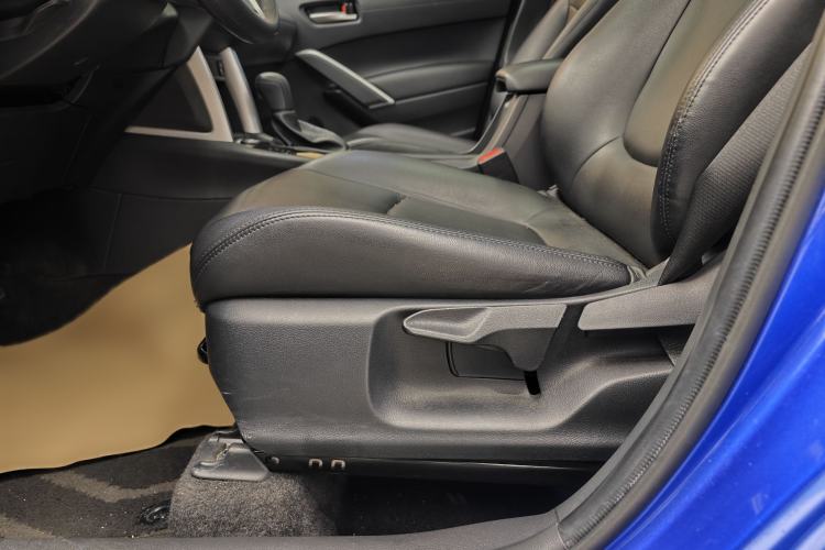 Used Toyota Corolla Cross 2022 2.0L Luxury Edition Interior 1