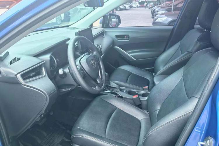 Used Toyota Corolla Cross 2022 2.0L Elite Edition Interior 2