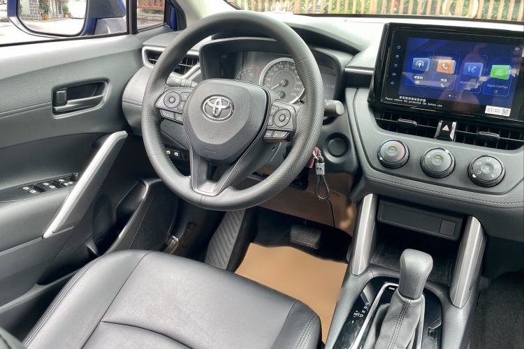 Used Toyota Corolla Cross 2022 2.0L Pioneer Edition Interior 4