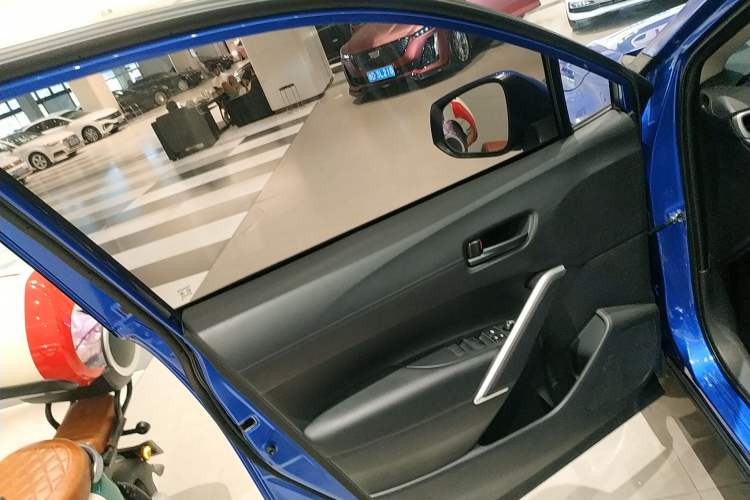 Used Toyota Corolla Cross 2022 2.0L Elite Edition Interior 7