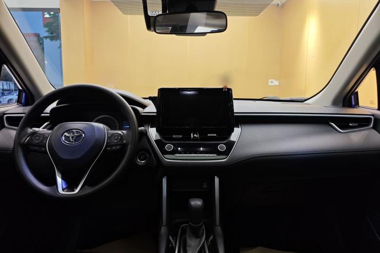 Used Toyota Corolla Cross 2022 2.0L Luxury Edition Interior 7