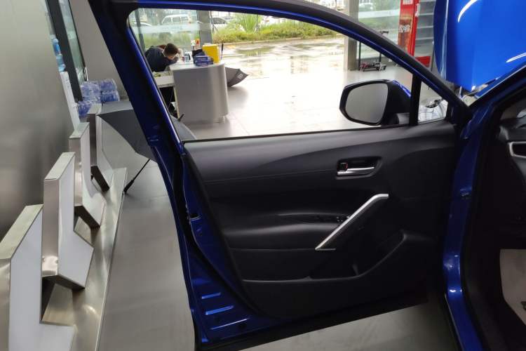 Used Toyota Corolla Cross 2022 2.0L Luxury Edition Left Front Door Interior