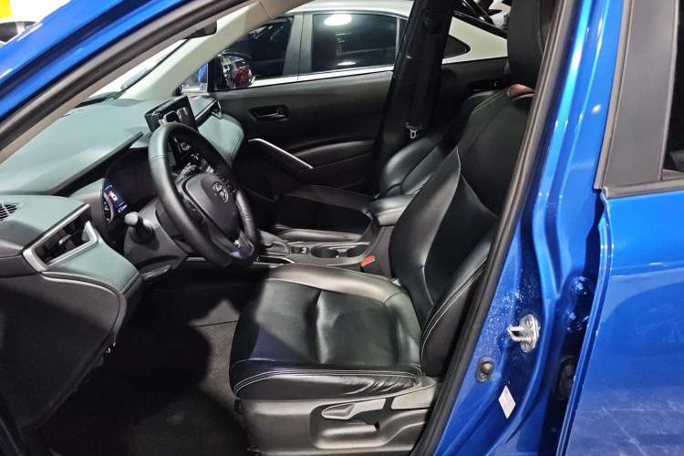 Used Toyota Corolla Cross 2022 2.0L Elite Edition Left Front Seat
