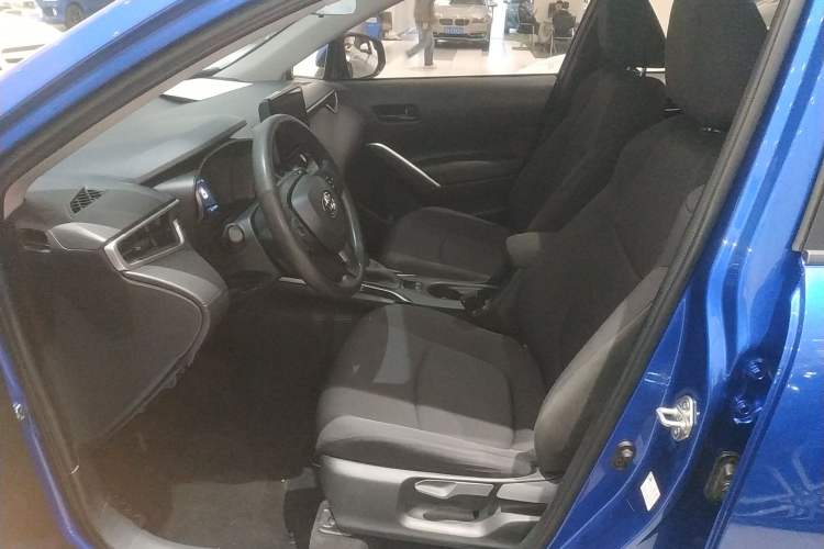 Used Toyota Corolla Cross 2022 2.0L Elite Edition Left Front Seat