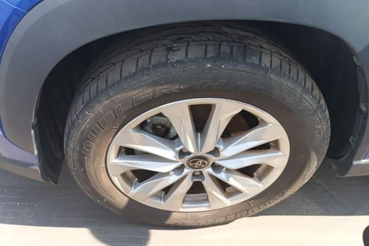 Used Toyota Corolla Cross 2022 2.0L Pioneer Edition Left Front Wheel Hub