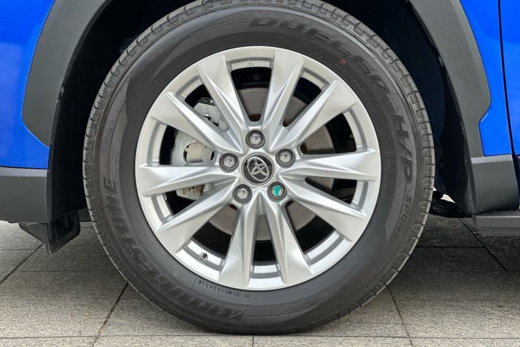 Used Toyota Corolla Cross 2022 2.0L Elite Edition Left Front Wheel Hub