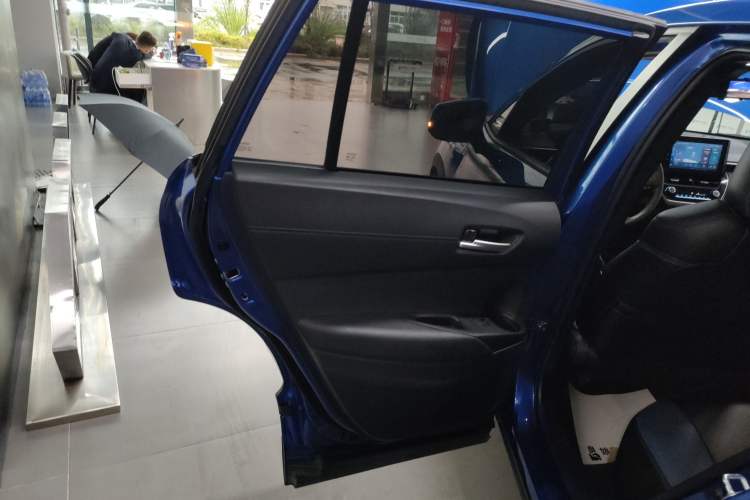 Used Toyota Corolla Cross 2022 2.0L Luxury Edition Left Rear Door Interior