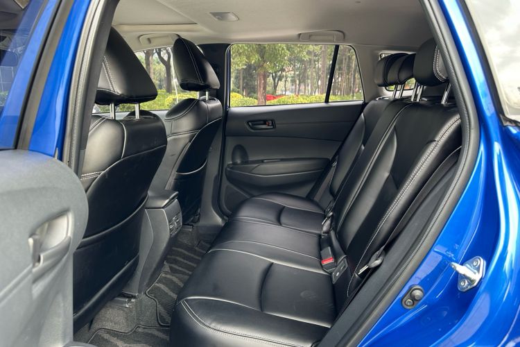 Used Toyota Corolla Cross 2022 2.0L Elite Edition Left Rear Seat