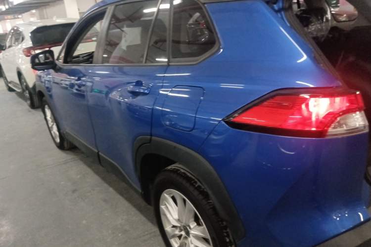 Used Toyota Corolla Cross 2022 2.0L Pioneer Edition Left Side