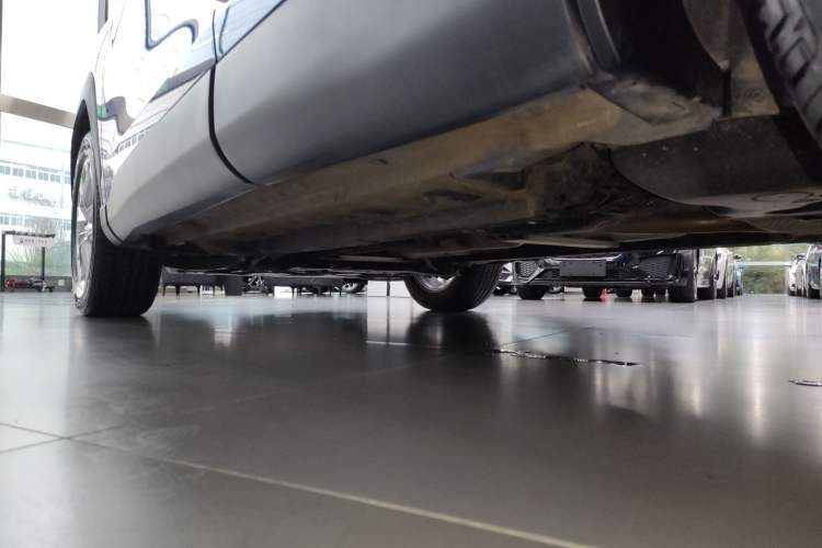 Used Toyota Corolla Cross 2022 2.0L Luxury Edition Left Side Sill