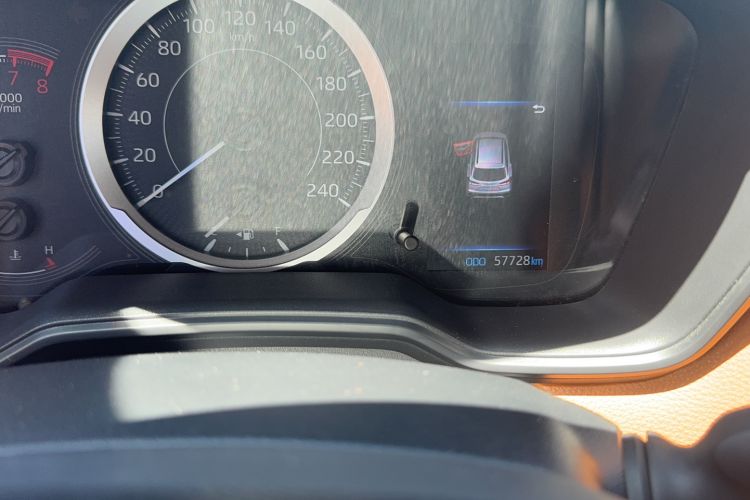 Used Toyota Corolla Cross 2022 2.0L Pioneer Edition Odometer Close Up