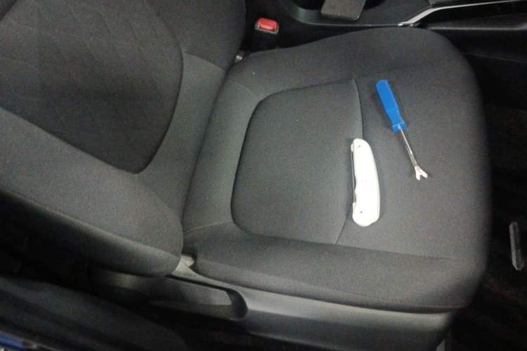 Used Toyota Corolla Cross 2022 2.0L Pioneer Edition Right Front Seat