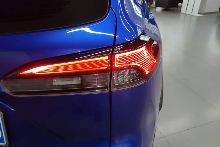 Used Toyota Corolla Cross 2022 2.0L Luxury Edition Right Rear Taillight