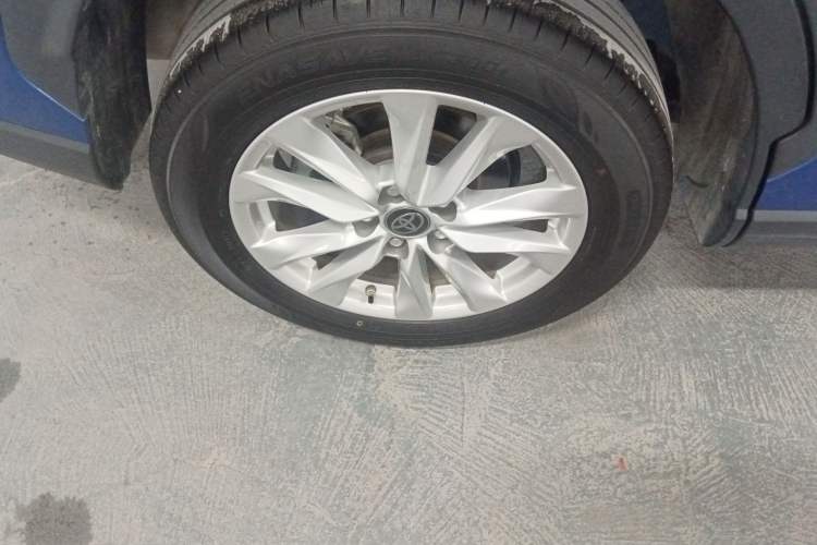 Used Toyota Corolla Cross 2022 2.0L Pioneer Edition Right Rear Wheel Hub