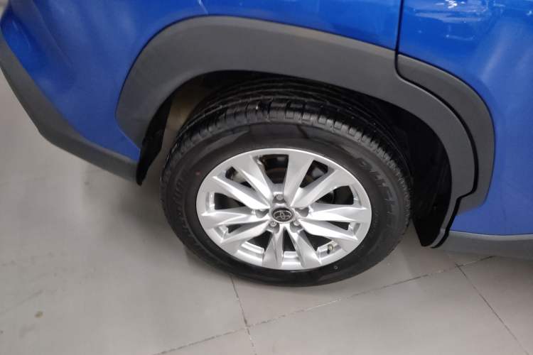 Used Toyota Corolla Cross 2022 2.0L Luxury Edition Right Rear Wheel Hub