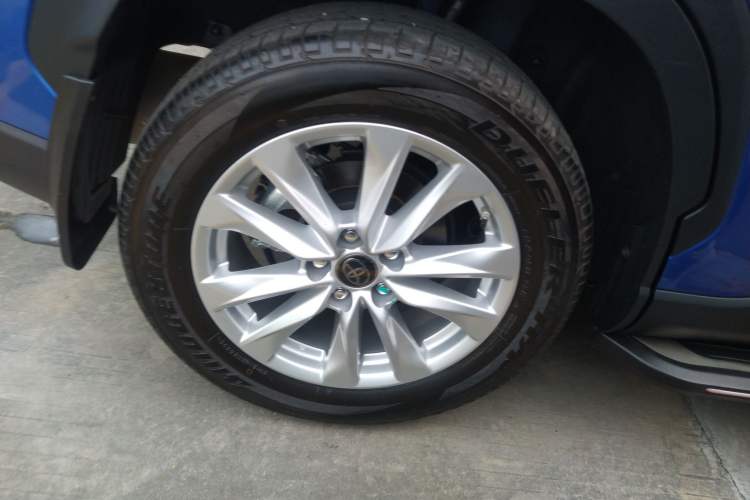 Used Toyota Corolla Cross 2022 2.0L Elite Edition Right Rear Wheel Hub