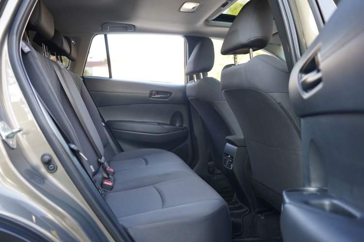 Used Toyota Corolla Cross 2022 2.0L Elite Edition Interior 13