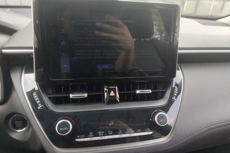 Used Toyota Corolla Cross 2022 2.0L Flagship Edition Audio And AC Panel
