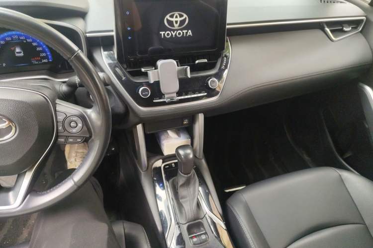 Used Toyota Corolla Cross 2022 2.0L Flagship Edition Audio And AC Panel