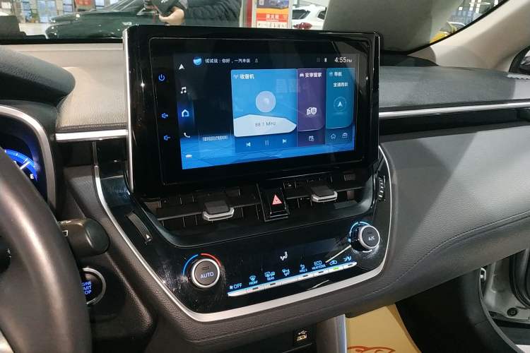 Used Toyota Corolla Cross 2022 2.0L Flagship Edition Audio And AC Panel