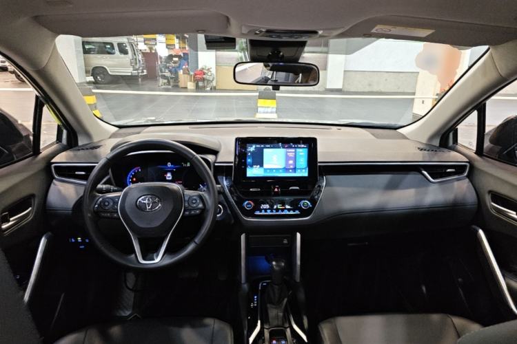 Used Toyota Corolla Cross 2022 2.0L Flagship Edition Center Console