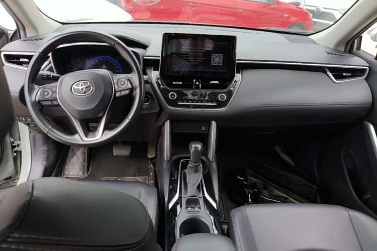 Used Toyota Corolla Cross 2022 2.0L Flagship Edition Center Console