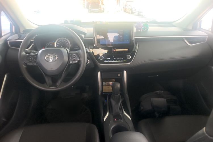 Used Toyota Corolla Cross 2022 2.0L Elite Edition Center Console