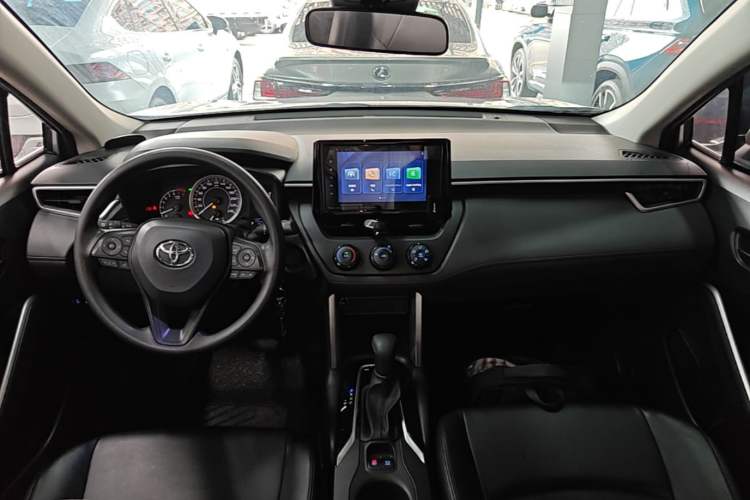 Used Toyota Corolla Cross 2022 2.0L Pioneer Edition Center Console