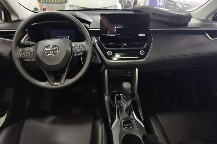 Used Toyota Corolla Cross 2022 2.0L Deluxe Edition Center Console