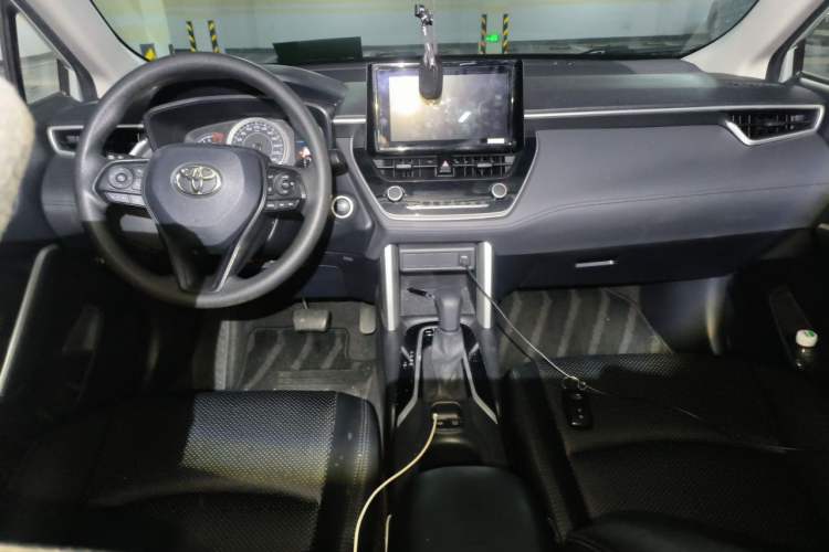 Used Toyota Corolla Cross 2022 2.0L Elite Edition Center Console