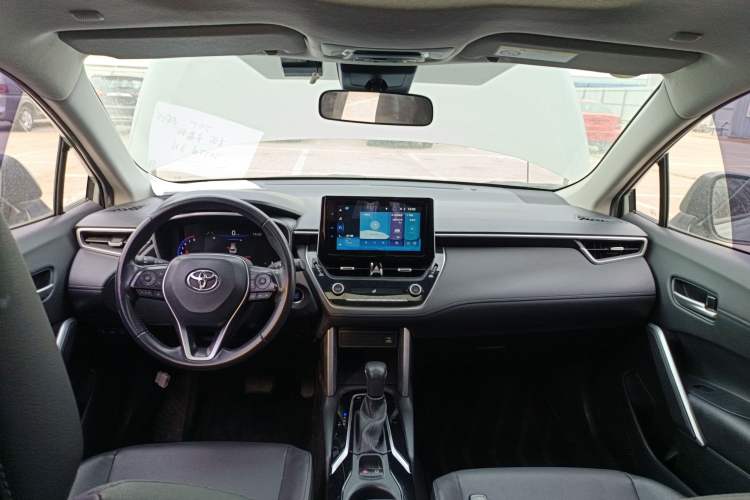 Used Toyota Corolla Cross 2022 2.0L Flagship Edition Center Console