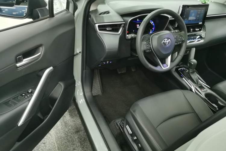 Used Toyota Corolla Cross 2022 2.0L Flagship Edition Driver Seat