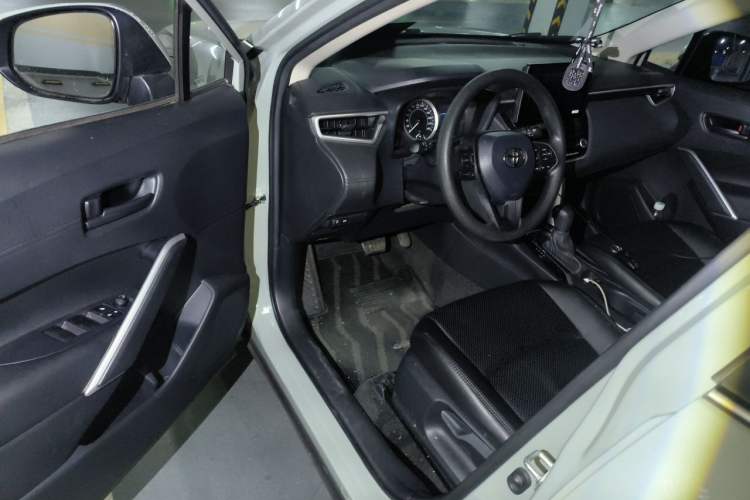 Used Toyota Corolla Cross 2022 2.0L Elite Edition Driver Seat