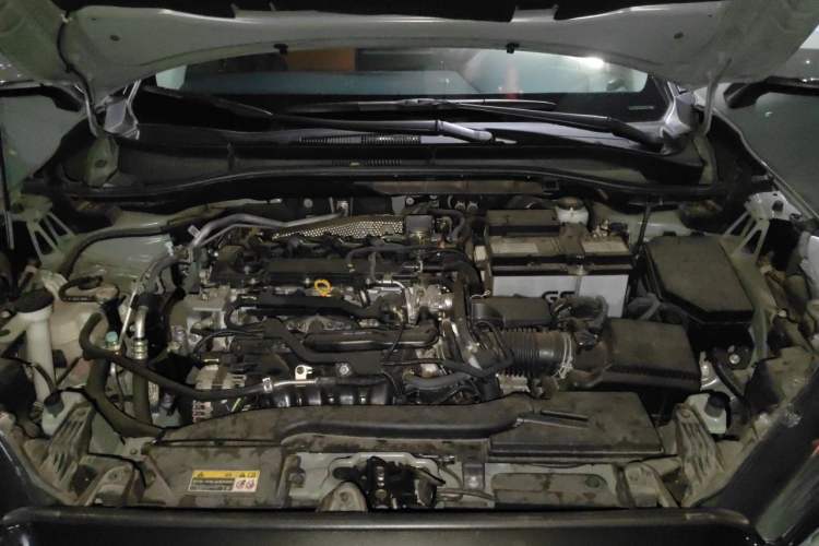 Used Toyota Corolla Cross 2022 2.0L Luxury Edition Engine Bay