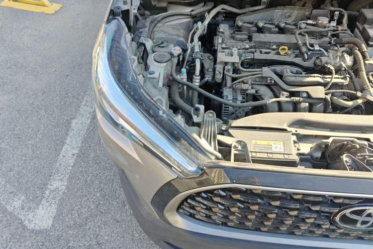 Used Toyota Corolla Cross 2022 2.0L Luxury Edition Engine Bay Right