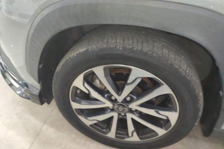 Used Toyota Corolla Cross 2022 2.0L Flagship Edition Exterior 2