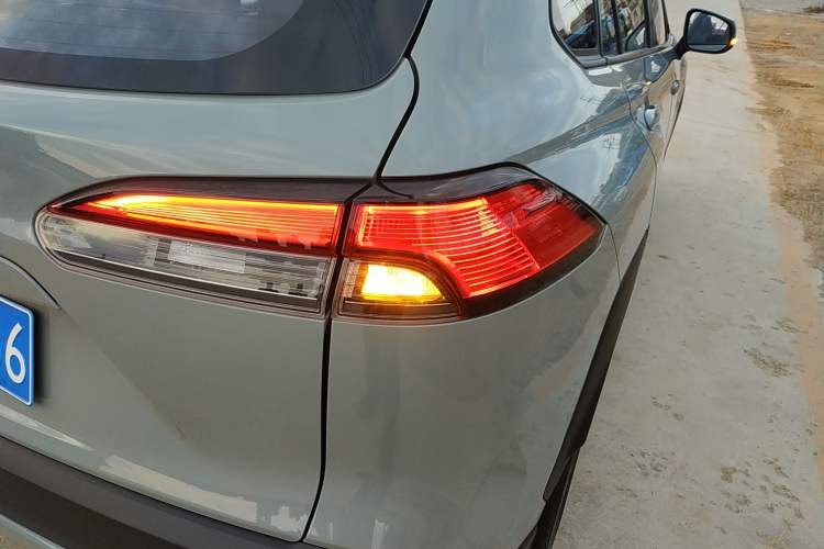 Used Toyota Corolla Cross 2022 2.0L Flagship Edition Exterior 2
