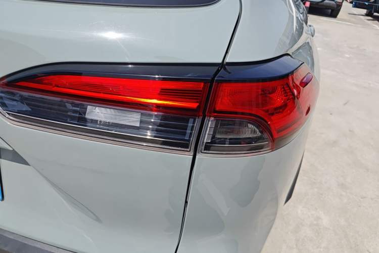 Used Toyota Corolla Cross 2022 2.0L Flagship Edition Exterior 3