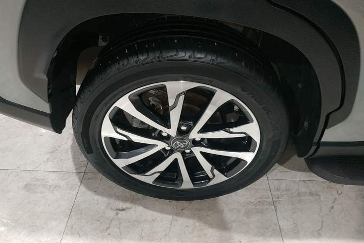 Used Toyota Corolla Cross 2022 2.0L Flagship Edition Exterior 4