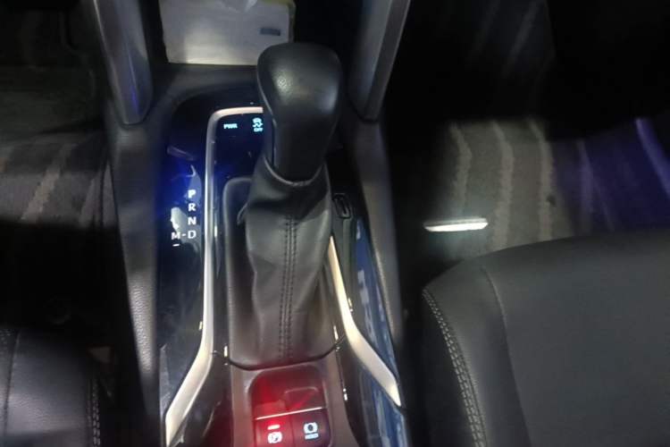 Used Toyota Corolla Cross 2022 2.0L Flagship Edition Gear Lever